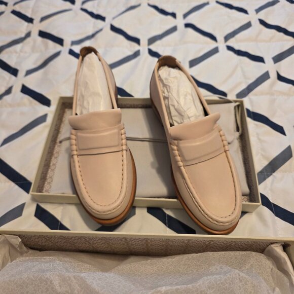 M. Gemi Mirabella Leather Loafers in Stone Size 35.5 BNIB - Picture 7 of 13